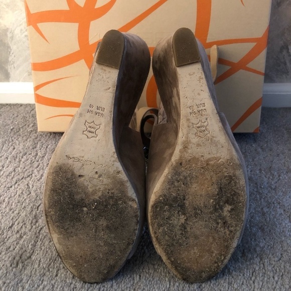 VIA Spiga Beige Suede Wedges Size 9 - Picture 3 of 4